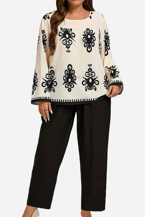 Plus Size Easy Elegance set with black and white patterned top and black loose pants