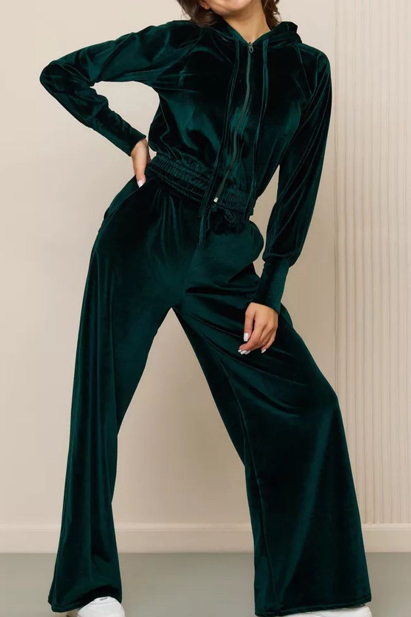 Dark green velour tracksuit with cropped hoodie and high-waist wide-leg pants for modern casual wear