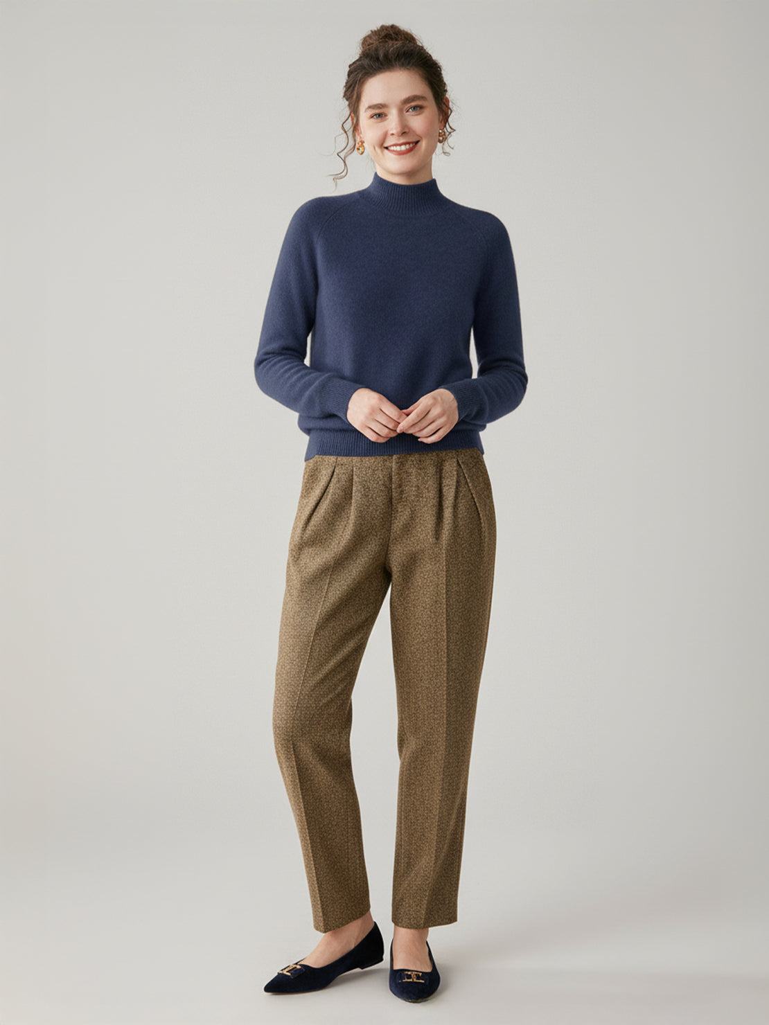 Italian cashmere sweater with mock-neck and regular fit, soft and lightweight knit.