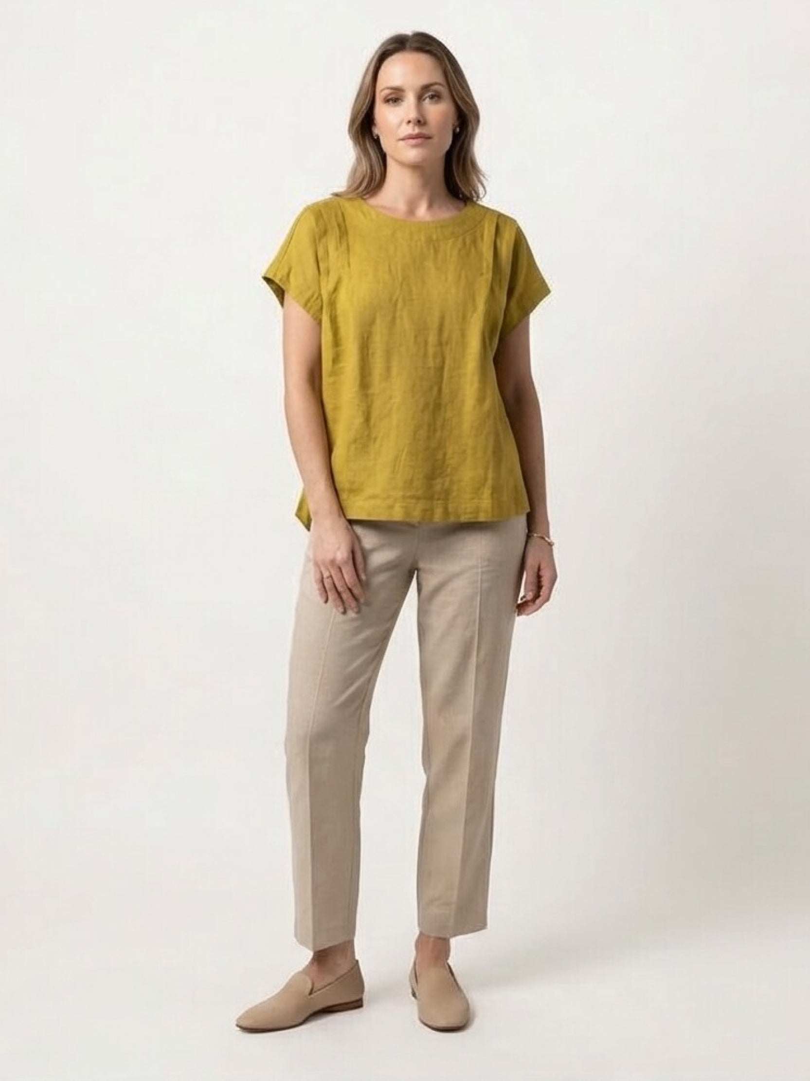 100% linen boxy cap-sleeve top with round scoop neck and hip-length hem