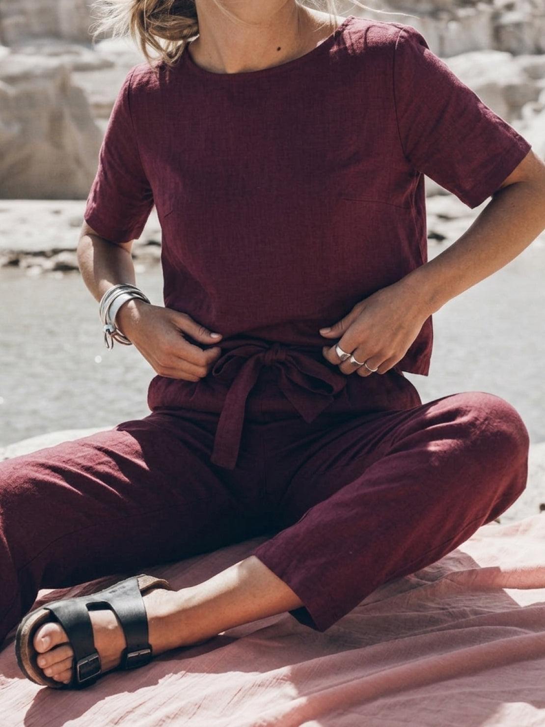 Breathable cotton-linen set with relaxed short-sleeve top and straight-leg pants in monochrome tones