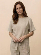 Breathable cotton linen monochrome short-sleeve top with relaxed fit and natural texture