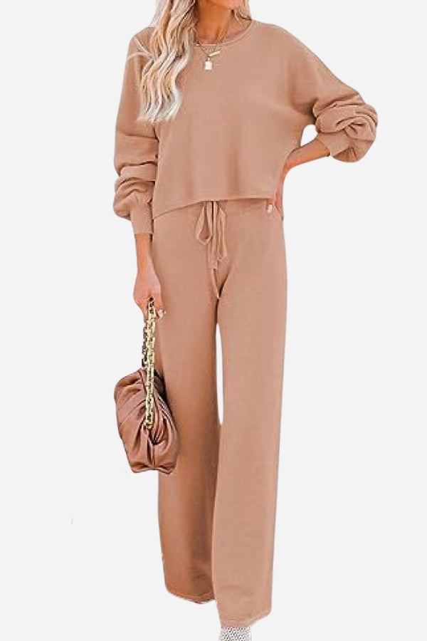 Round neck loose fit cozy two-piece set in beige with long sleeves and wide-leg pants