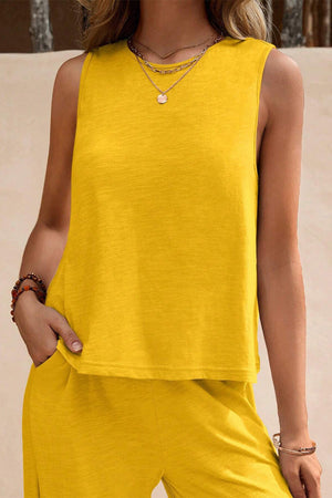 Travel-Friendly Sleeveless Wide Leg Pants Set