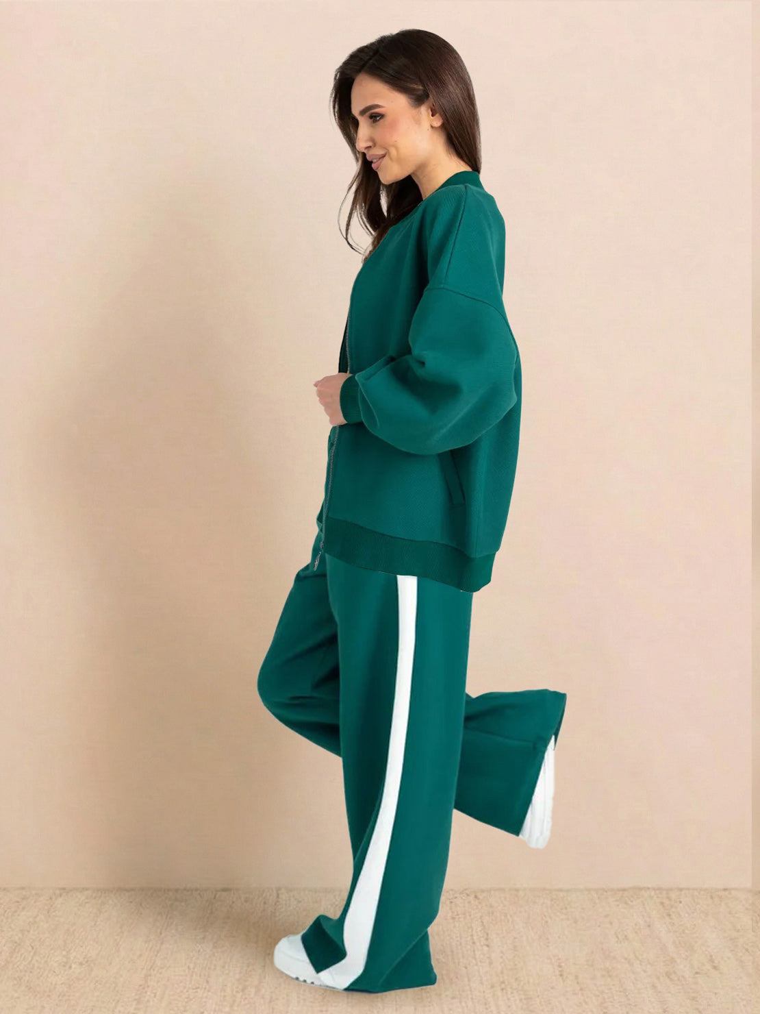 easy airport lounge set in soft cotton-blend fabric with relaxed fit and wide-leg pants for travel comfort