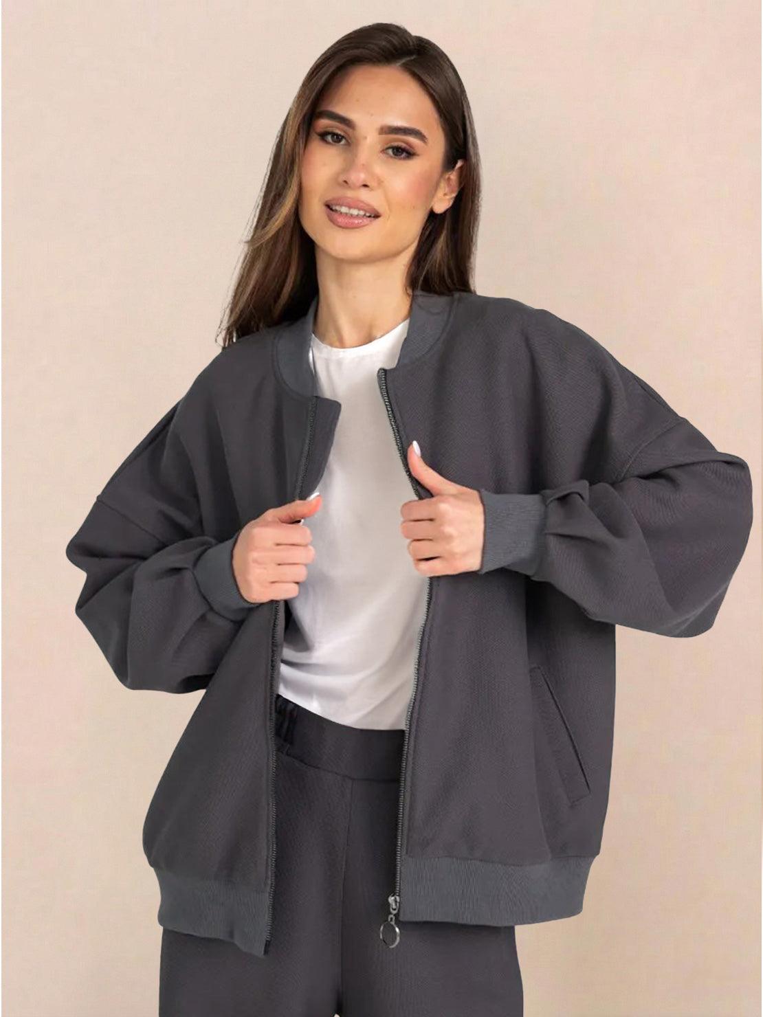 Easy Airport Lounge Set two-piece travel outfit in soft cotton-blend fabric with relaxed fit and zipper jacket