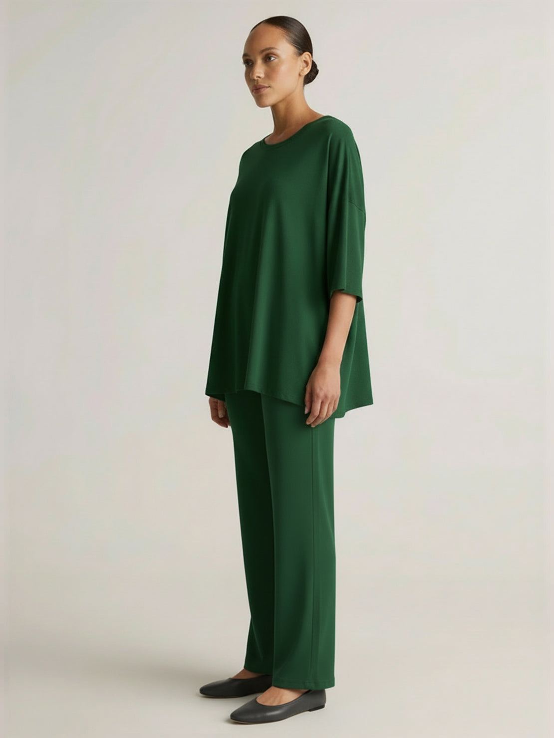Oversized long-line loungewear set with pullover and wide-leg pants in soft knit fabric