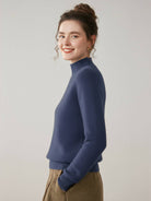 Lightweight 100% Italian cashmere sweater with mock-neck and regular fit for breathable, warm comfort