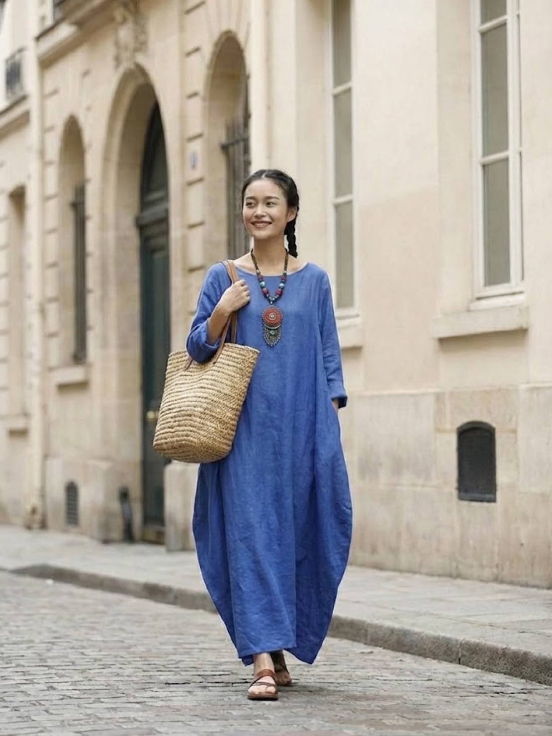 Bohemian maxi dress in loose fit with long sleeves and breathable linen blend fabric
