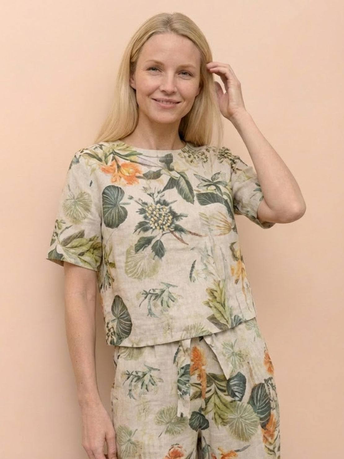 Cotton-linen blend monochrome two-piece set made of soft breathable fabric with relaxed fit for all-day comfort