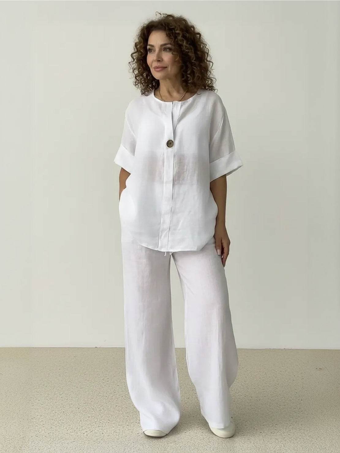 Pure Linen Two-Piece casual comfort set in breathable fabric with one-button design