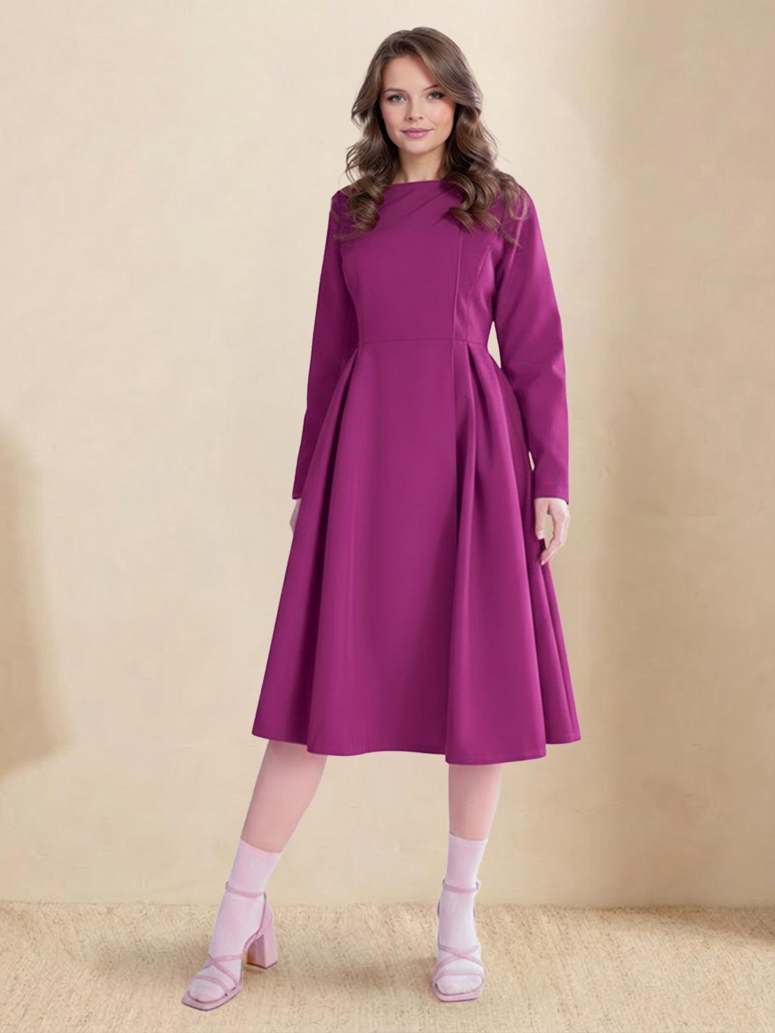 Women's water-repellent A-line hooded raincoat with belt and insulated lining